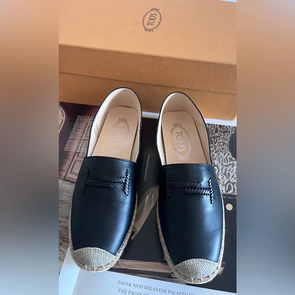 TOD’S Black Women’s Espadrille Flats